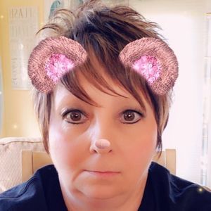 Meet your Posher, Lori